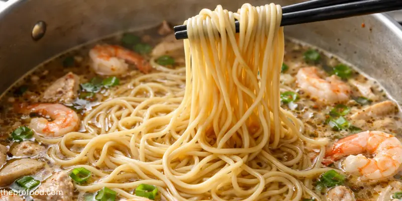 cook-the-noodles-for-shrimp